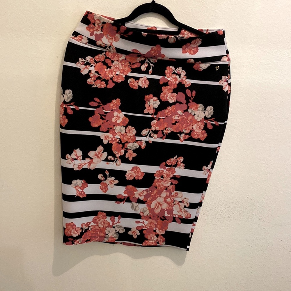 Black, white and pink floral midi skirt
